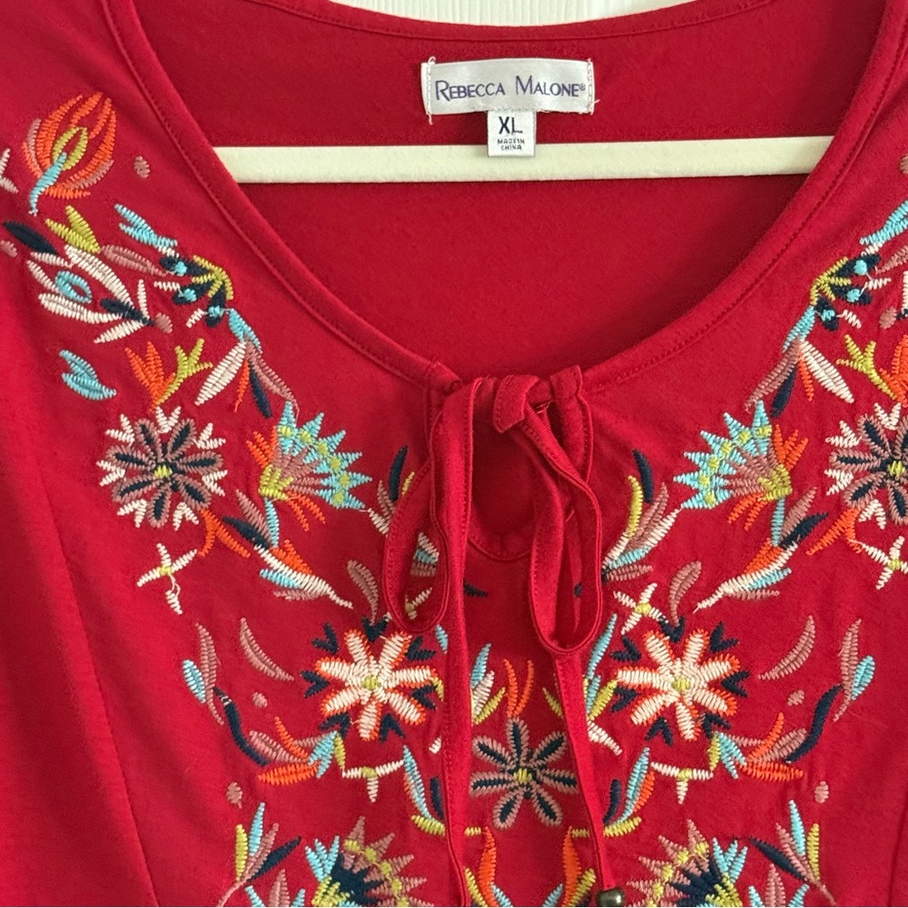 🌻 Rebecca Malone Red Embroidered Tie-Front Tunic - Picture 4 of 8